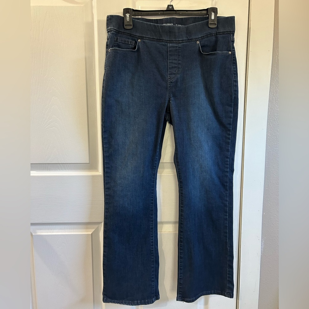 Levi's petite Dark Blue bootcut  Jeans